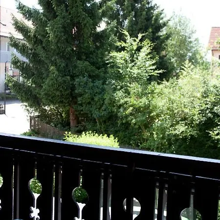 게스트하우스 Und Zur Linde