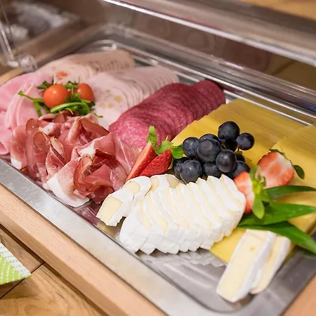 Affittacamere Und Zur Linde