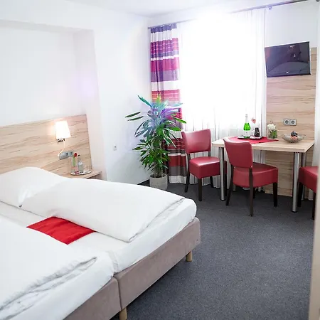 Und Zur Linde Affittacamere 3*