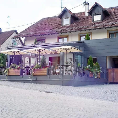 Und Zur Linde 3* Rot an der Rot